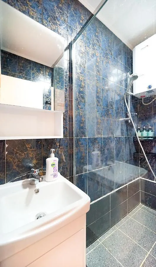 Guest house Shared Room At Lockhart Road 414 Hong Kong